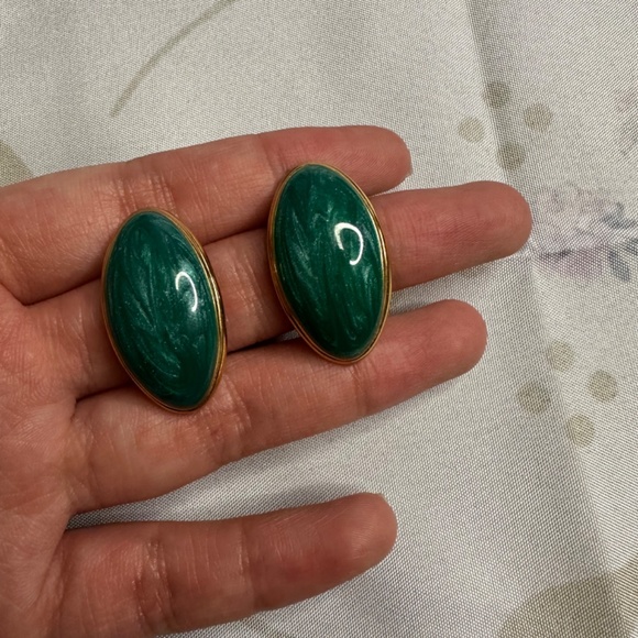Vintage 80s Lake Superior Green Shimmering Enamel Ear Studs - Picture 4 of 5